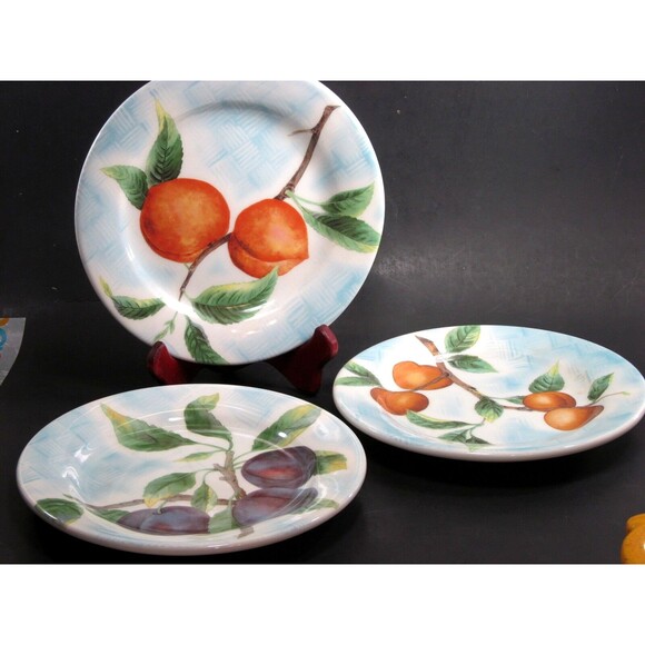 Williams Sonoma 8.5" salad  Plates fruit Blue Lattice Bundle of 3 - Picture 1 of 6